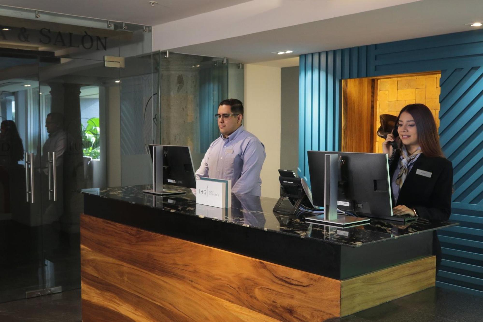 Hotel Indigo Guadalajara Expo By Ihg Exterior photo